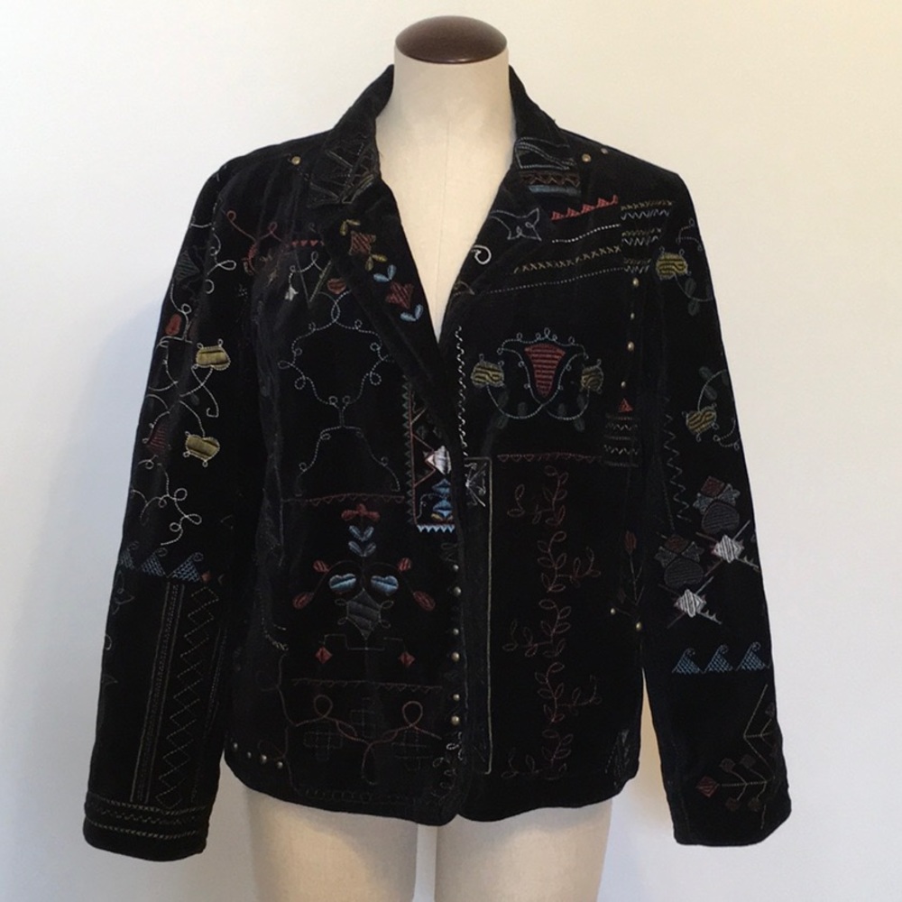 Chico’s Blk Velvet Embroidered and Studded Jacket